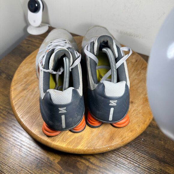 Nike Shox Livestrong Turbo+ Grey Shoe Sneakers Men\'s Size 10 442161-051